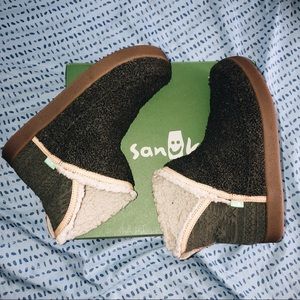 Sanuk “nice bootah” boots